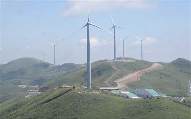 南山風電場一期10#、18#風機糾偏扶正加固工程